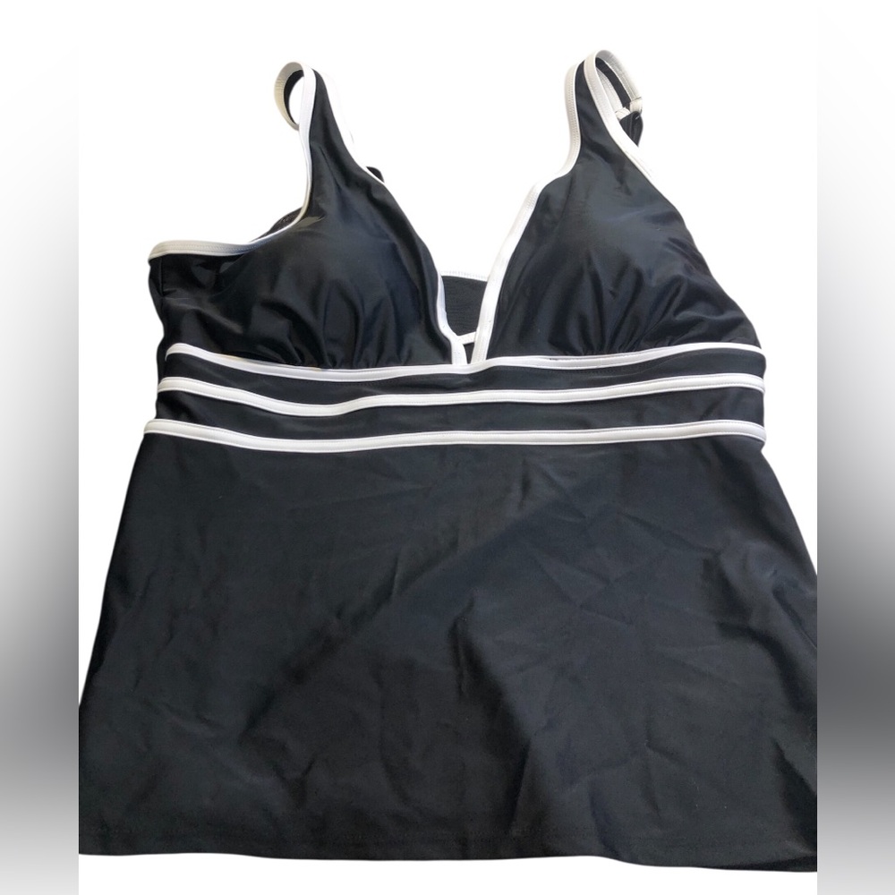 Christina Swimsuit Top Black White XXL New